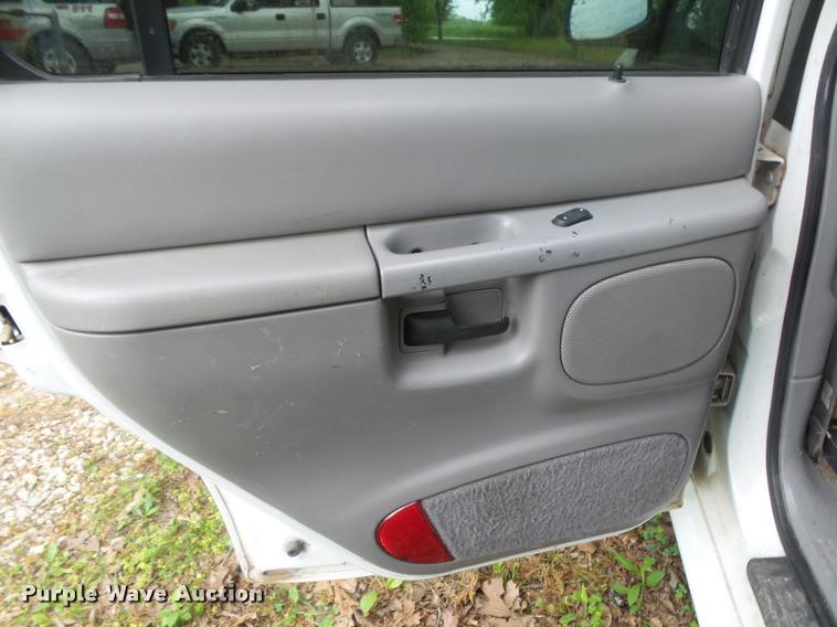 image for item DA2692 1999 Ford Explorer SUV