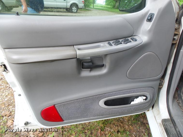 image for item DA2692 1999 Ford Explorer SUV
