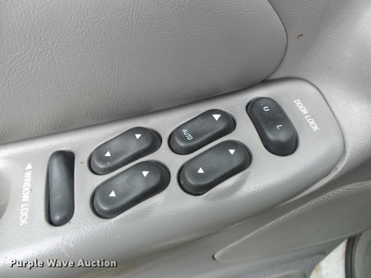 image for item DA2692 1999 Ford Explorer SUV