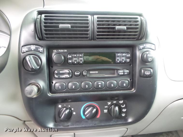 image for item DA2692 1999 Ford Explorer SUV