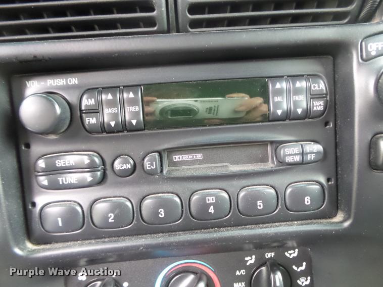 image for item DA2692 1999 Ford Explorer SUV