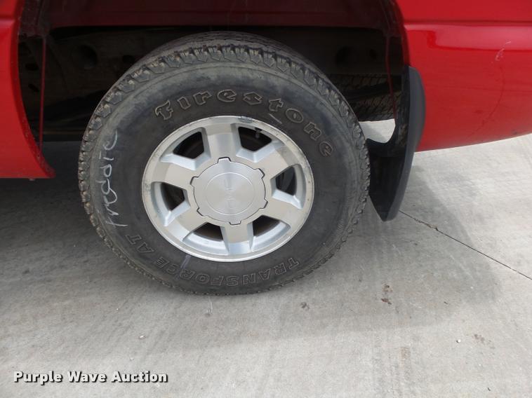 image for item DA2704 2006 GMC Sierra 1500 Ext. Cab pickup truck