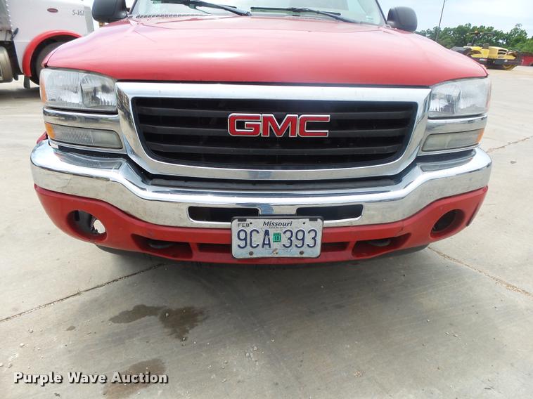 image for item DA2704 2006 GMC Sierra 1500 Ext. Cab pickup truck
