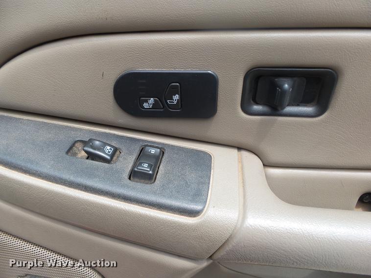 image for item DA2704 2006 GMC Sierra 1500 Ext. Cab pickup truck