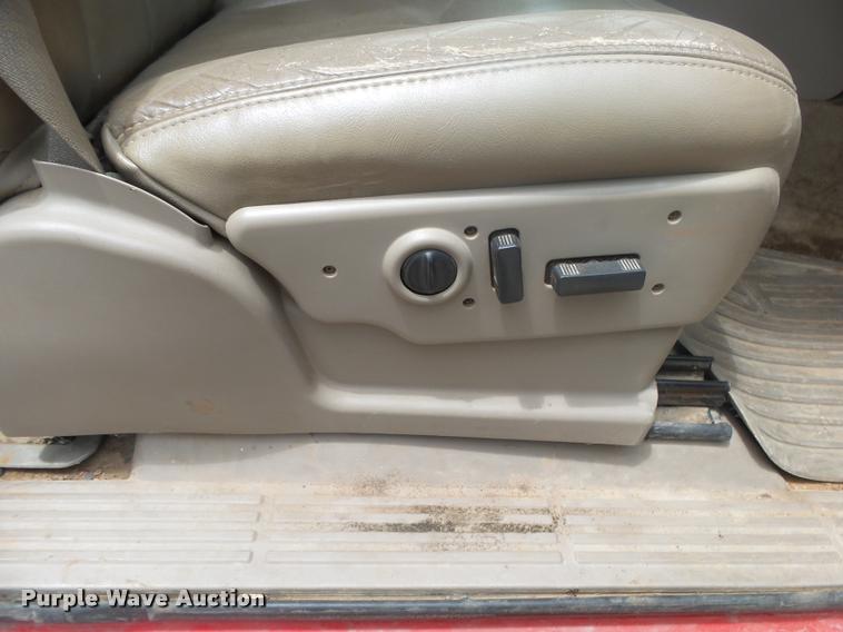 image for item DA2704 2006 GMC Sierra 1500 Ext. Cab pickup truck