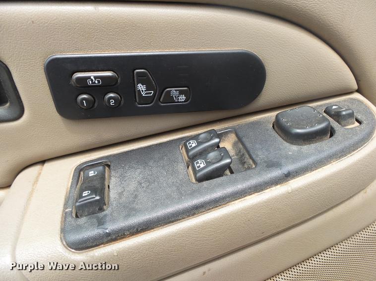 image for item DA2704 2006 GMC Sierra 1500 Ext. Cab pickup truck