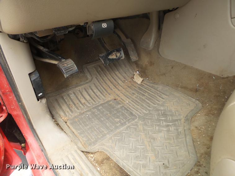 image for item DA2704 2006 GMC Sierra 1500 Ext. Cab pickup truck