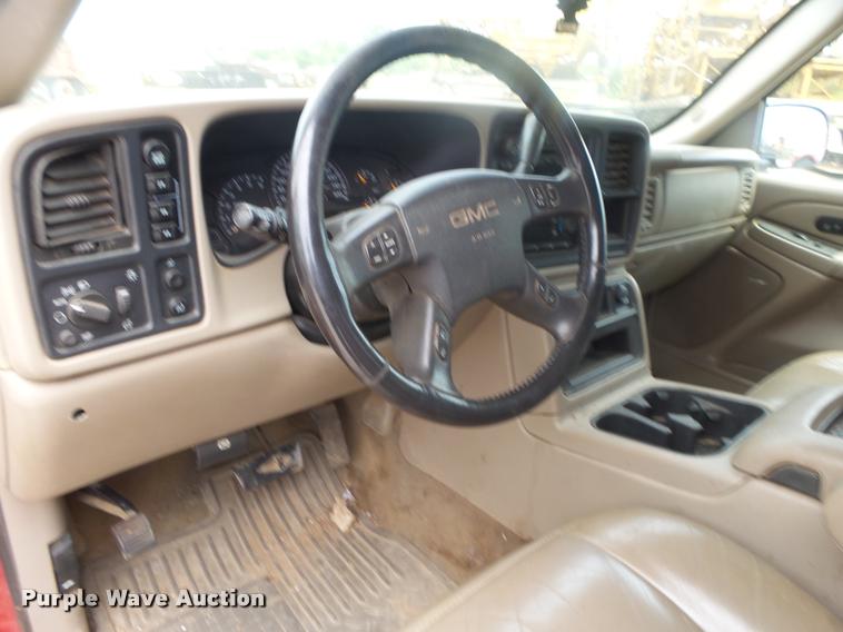 image for item DA2704 2006 GMC Sierra 1500 Ext. Cab pickup truck