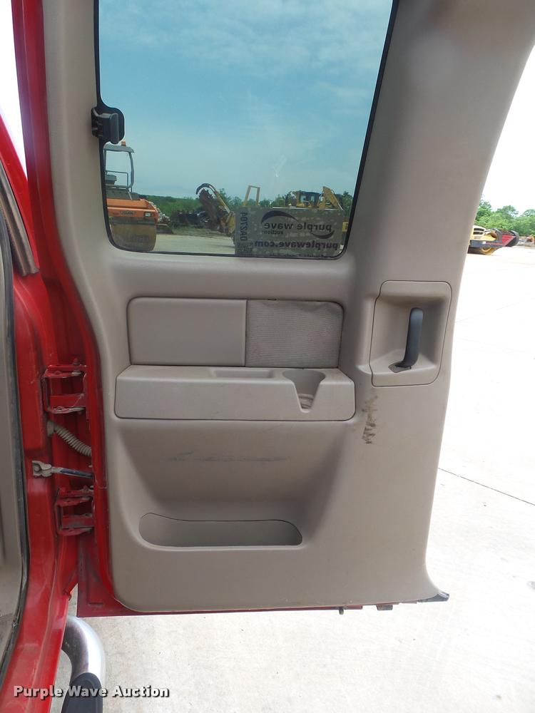 image for item DA2704 2006 GMC Sierra 1500 Ext. Cab pickup truck