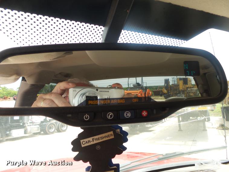 image for item DA2704 2006 GMC Sierra 1500 Ext. Cab pickup truck