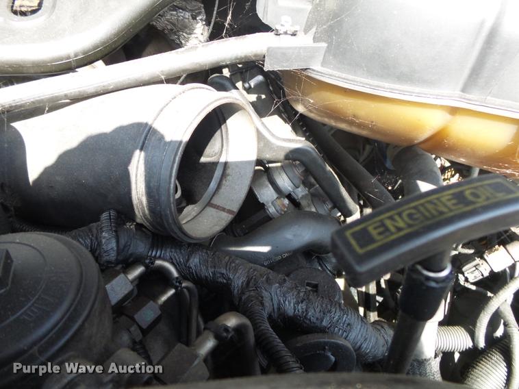 image for item DA2709 2003 Ford F350 Super Duty pickup truck chassis