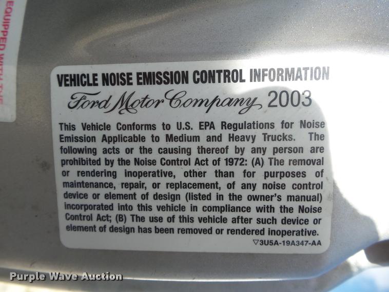 image for item DA2709 2003 Ford F350 Super Duty pickup truck chassis