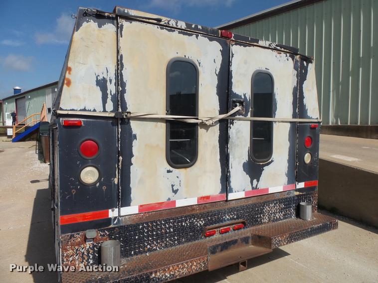 image for item DA2710 1999 Ford F350 Super Duty SuperCab utility bed pickup truck