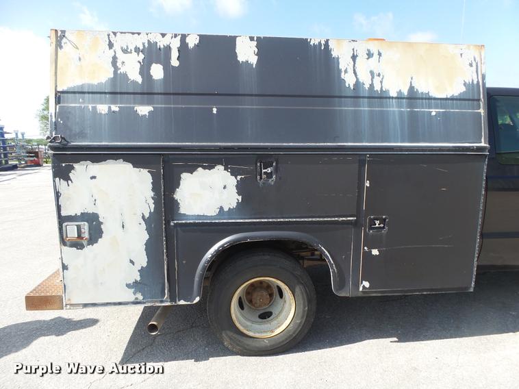 image for item DA2710 1999 Ford F350 Super Duty SuperCab utility bed pickup truck