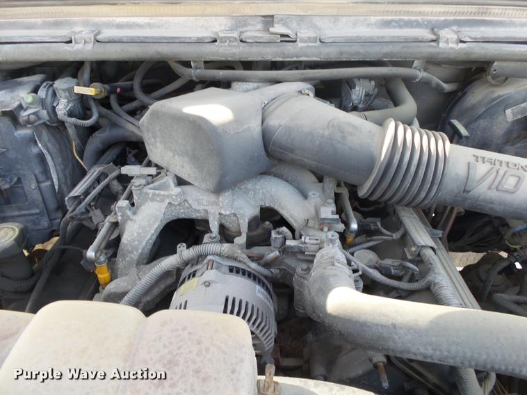 image for item DA2710 1999 Ford F350 Super Duty SuperCab utility bed pickup truck