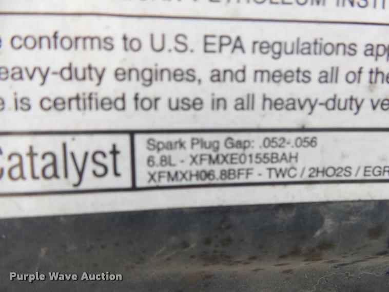 image for item DA2710 1999 Ford F350 Super Duty SuperCab utility bed pickup truck