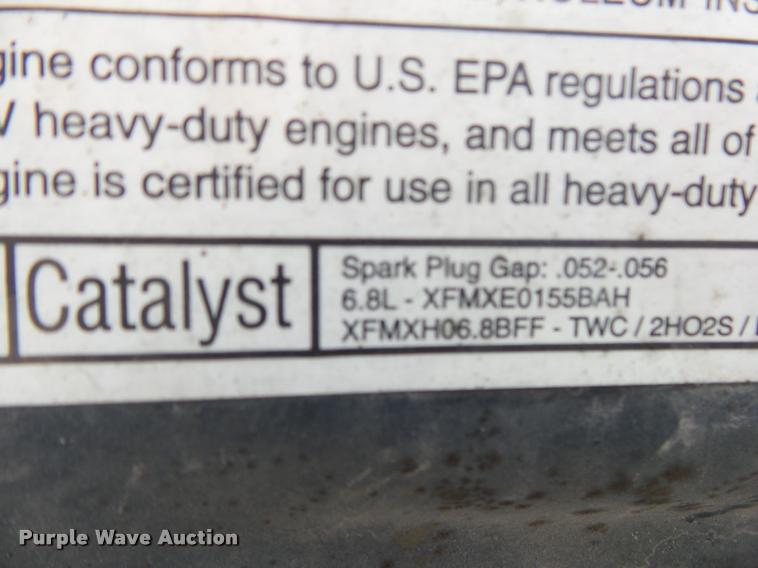 image for item DA2710 1999 Ford F350 Super Duty SuperCab utility bed pickup truck