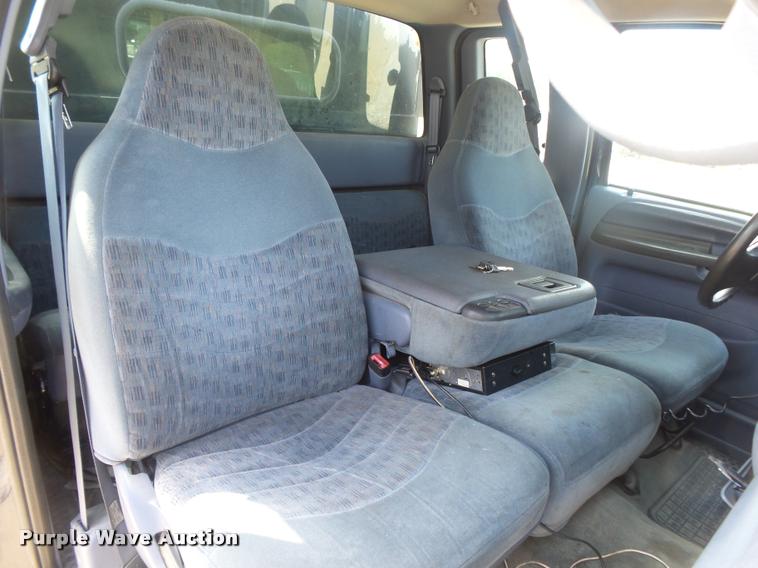 image for item DA2710 1999 Ford F350 Super Duty SuperCab utility bed pickup truck