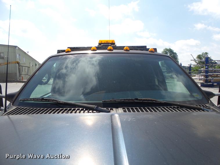 image for item DA2710 1999 Ford F350 Super Duty SuperCab utility bed pickup truck