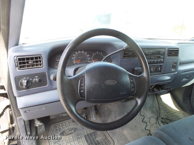 image for item DA2710 1999 Ford F350 Super Duty SuperCab utility bed pickup truck