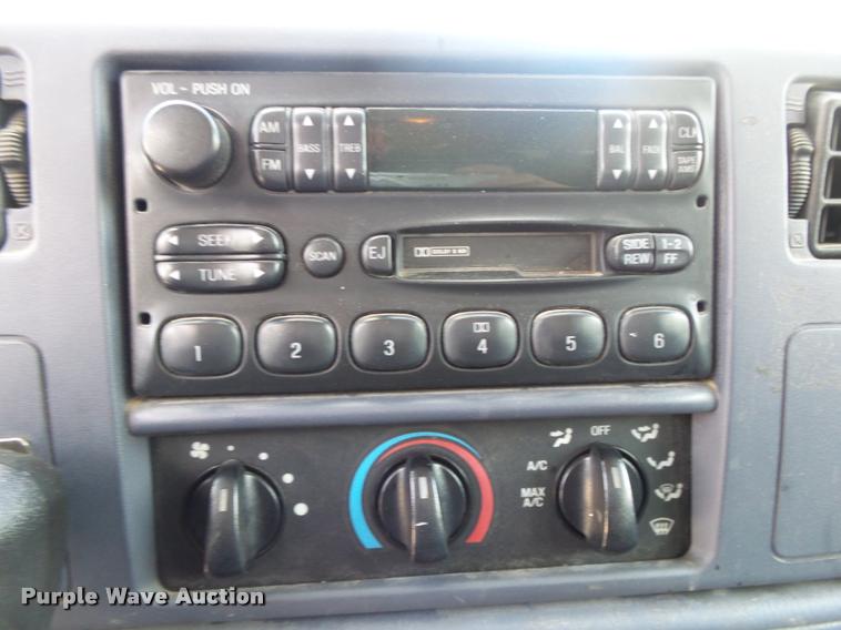 image for item DA2710 1999 Ford F350 Super Duty SuperCab utility bed pickup truck