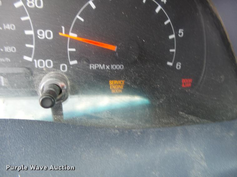 image for item DA2710 1999 Ford F350 Super Duty SuperCab utility bed pickup truck