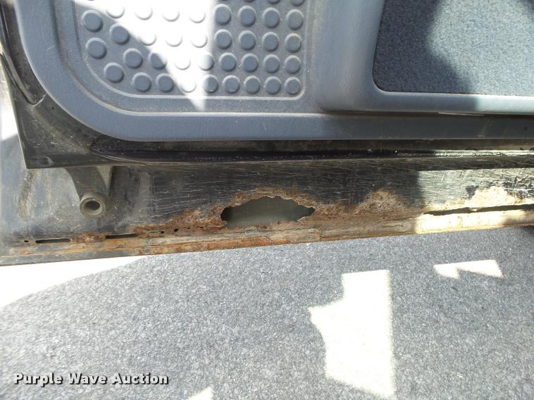 image for item DA2710 1999 Ford F350 Super Duty SuperCab utility bed pickup truck