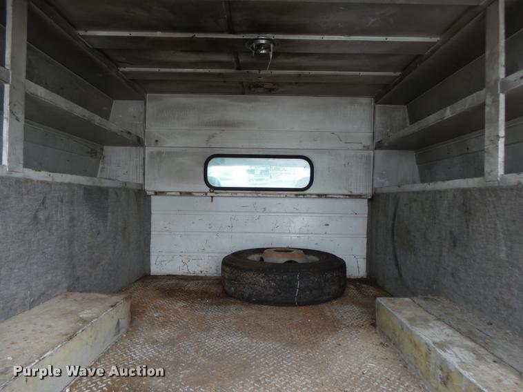 image for item DA2710 1999 Ford F350 Super Duty SuperCab utility bed pickup truck