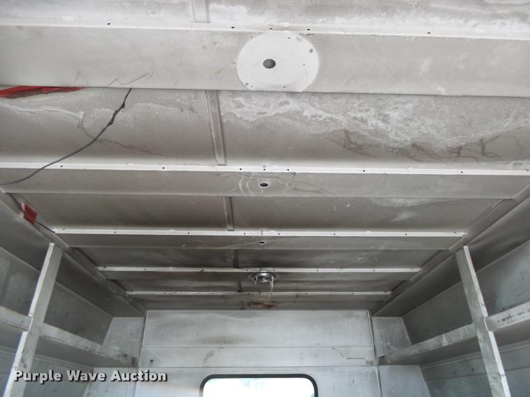 image for item DA2710 1999 Ford F350 Super Duty SuperCab utility bed pickup truck
