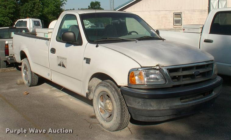 image for item DA2715 1998 Ford F150 pickup truck