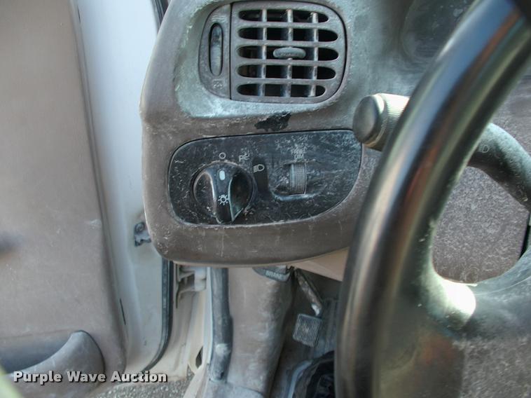 image for item DA2715 1998 Ford F150 pickup truck