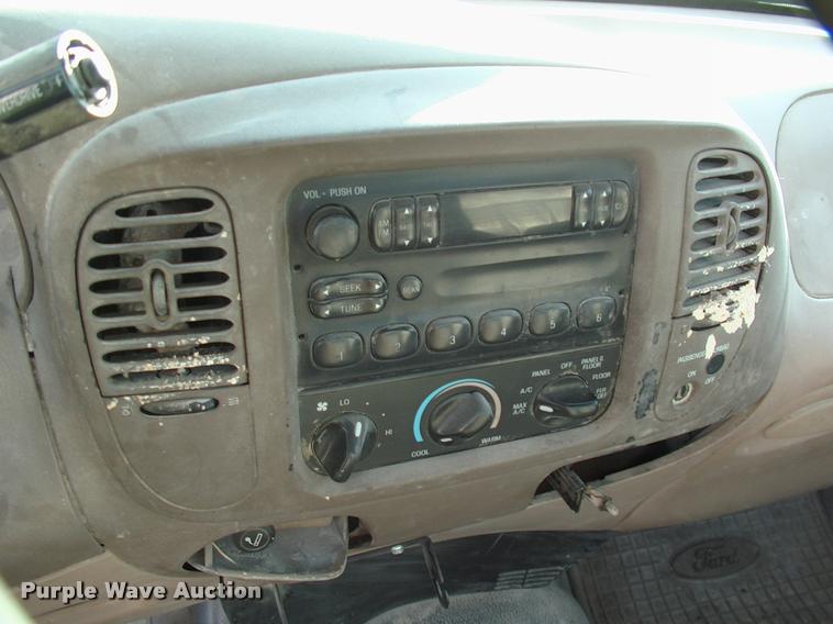 image for item DA2715 1998 Ford F150 pickup truck