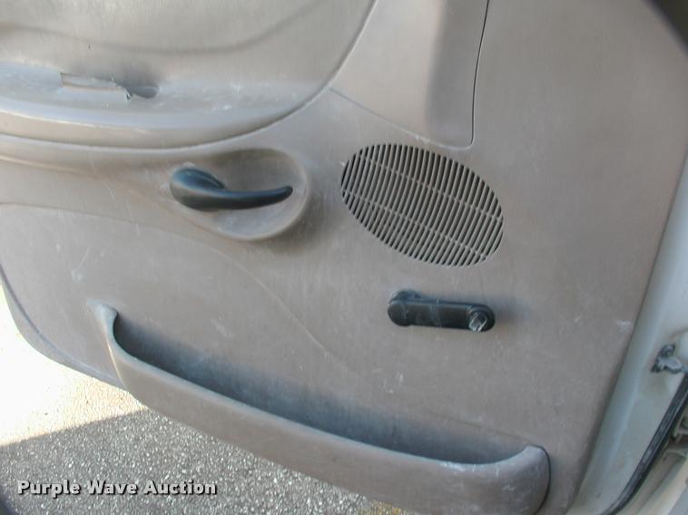 image for item DA2715 1998 Ford F150 pickup truck