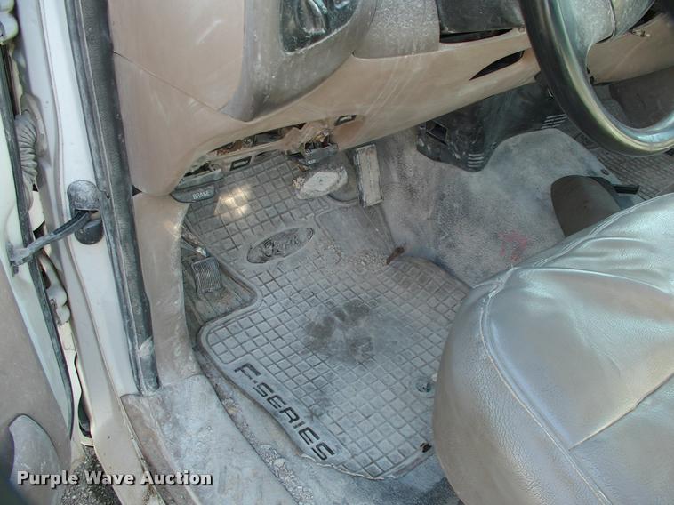 image for item DA2715 1998 Ford F150 pickup truck