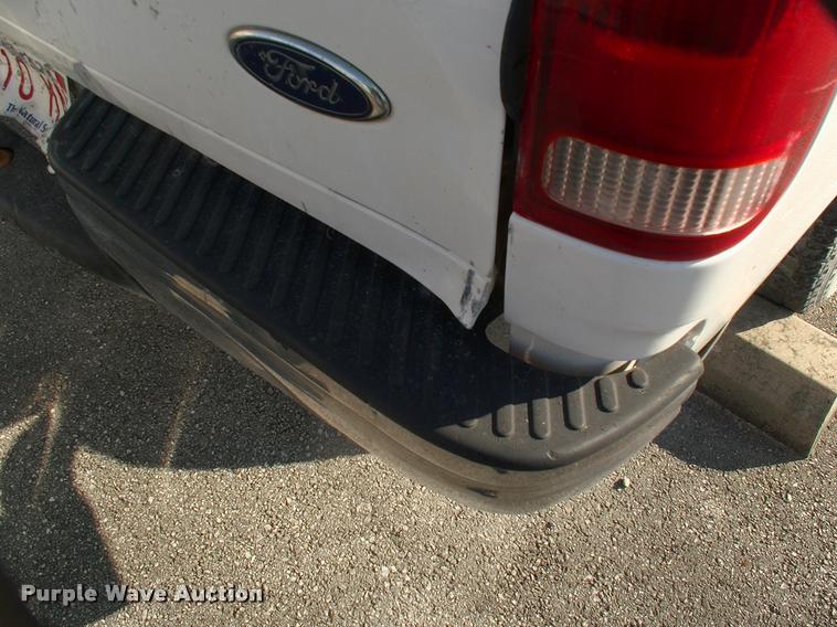 image for item DA2715 1998 Ford F150 pickup truck