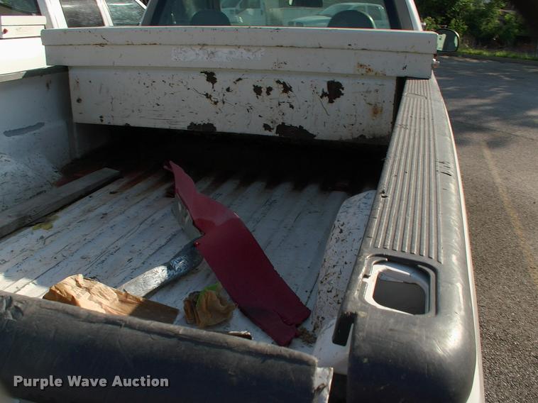 image for item DA2715 1998 Ford F150 pickup truck