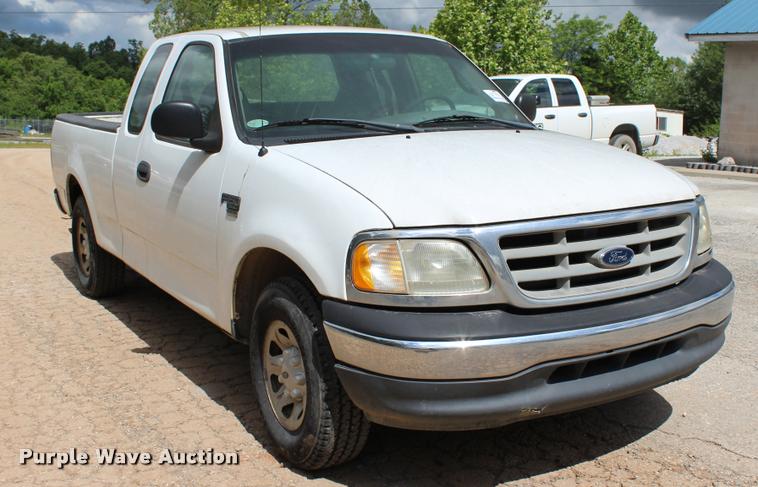 image for item DA2716 2000 Ford F150 SuperCab pickup truck