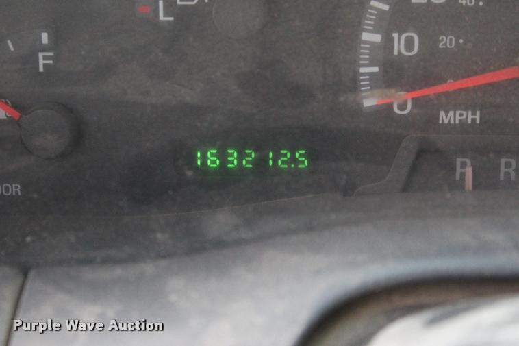 image for item DA2716 2000 Ford F150 SuperCab pickup truck