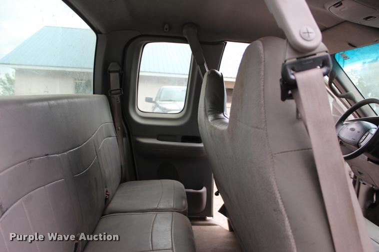 image for item DA2716 2000 Ford F150 SuperCab pickup truck