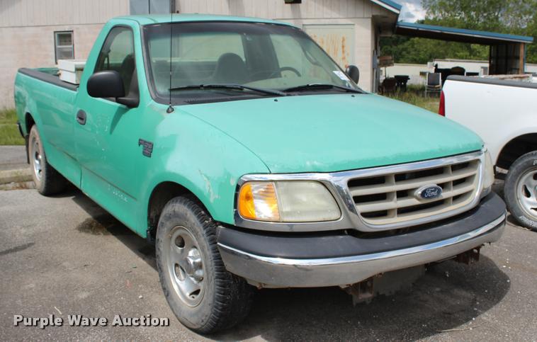 image for item DA2717 2001 Ford F150 pickup truck