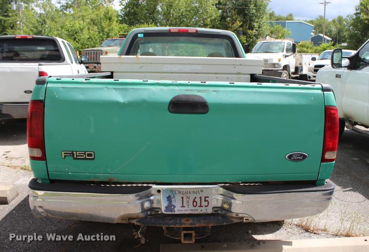 image for item DA2717 2001 Ford F150 pickup truck