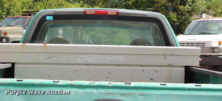 image for item DA2717 2001 Ford F150 pickup truck