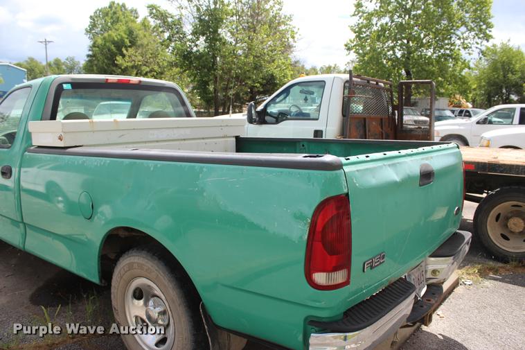 image for item DA2717 2001 Ford F150 pickup truck