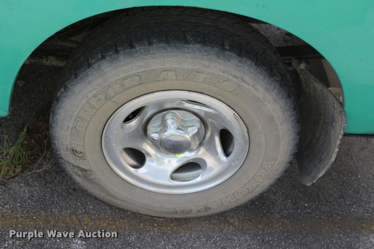 image for item DA2717 2001 Ford F150 pickup truck