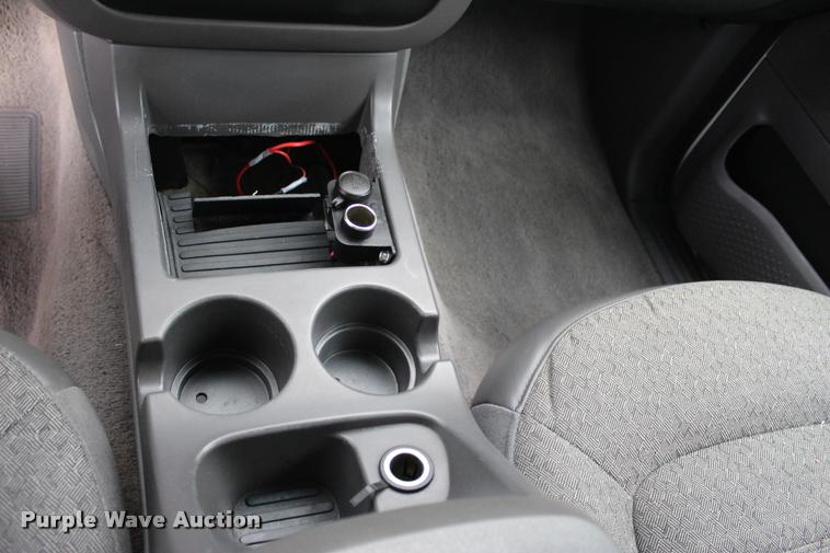 image for item DA2718 2004 Ford Explorer SUV