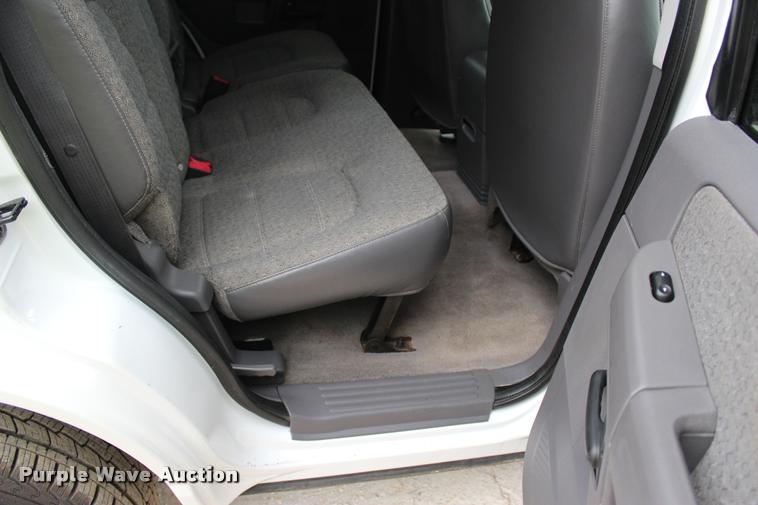 image for item DA2718 2004 Ford Explorer SUV