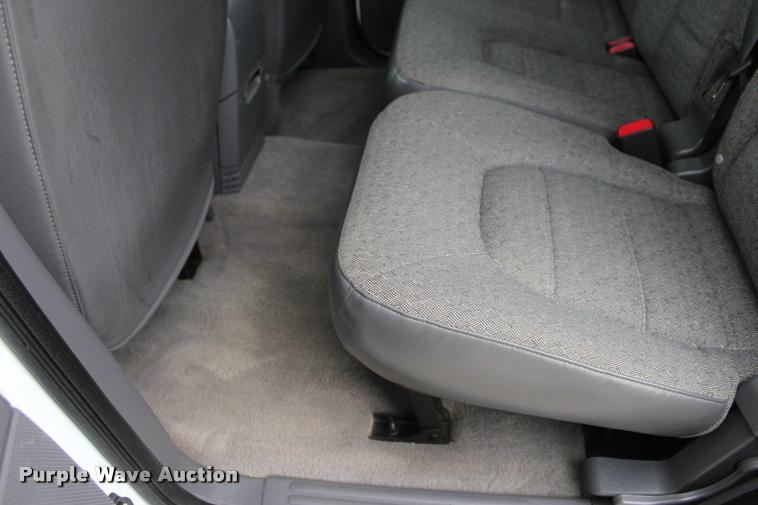 image for item DA2718 2004 Ford Explorer SUV