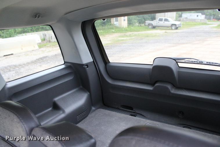 image for item DA2718 2004 Ford Explorer SUV