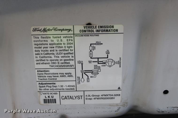 image for item DA2718 2004 Ford Explorer SUV