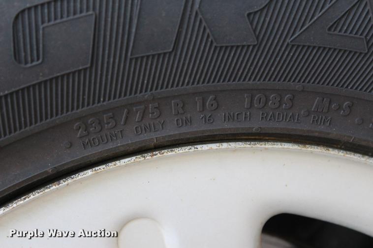 image for item DA2718 2004 Ford Explorer SUV